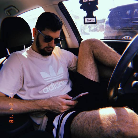 Meet your Posher, Chris - Picture 1 of 1